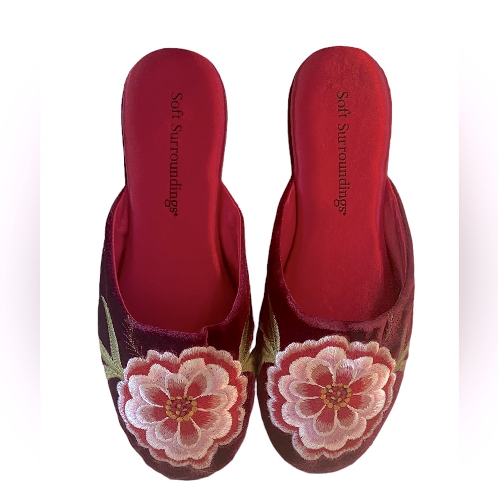Soft Surroundings Embroidered Velvet Mule Slippers Sz 9-10